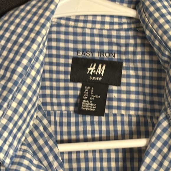 H&M Blue and White Checkered Button Down - Picture 2 of 3